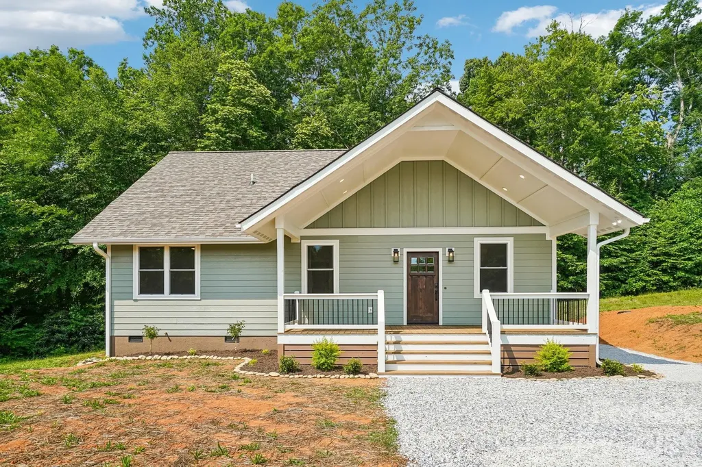 268 Appalachian Spruce Pine NC 28777