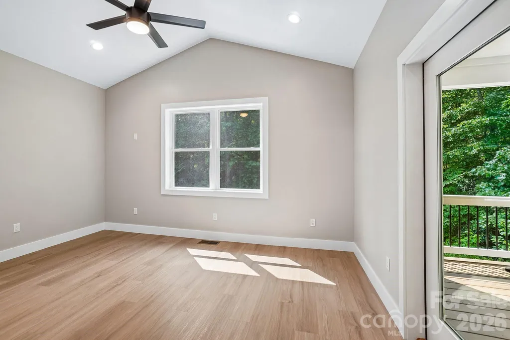 268 Appalachian Retreat Spruce Pine NC 28777
