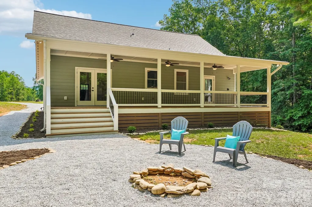 268 Appalachian Spruce Pine NC 28777