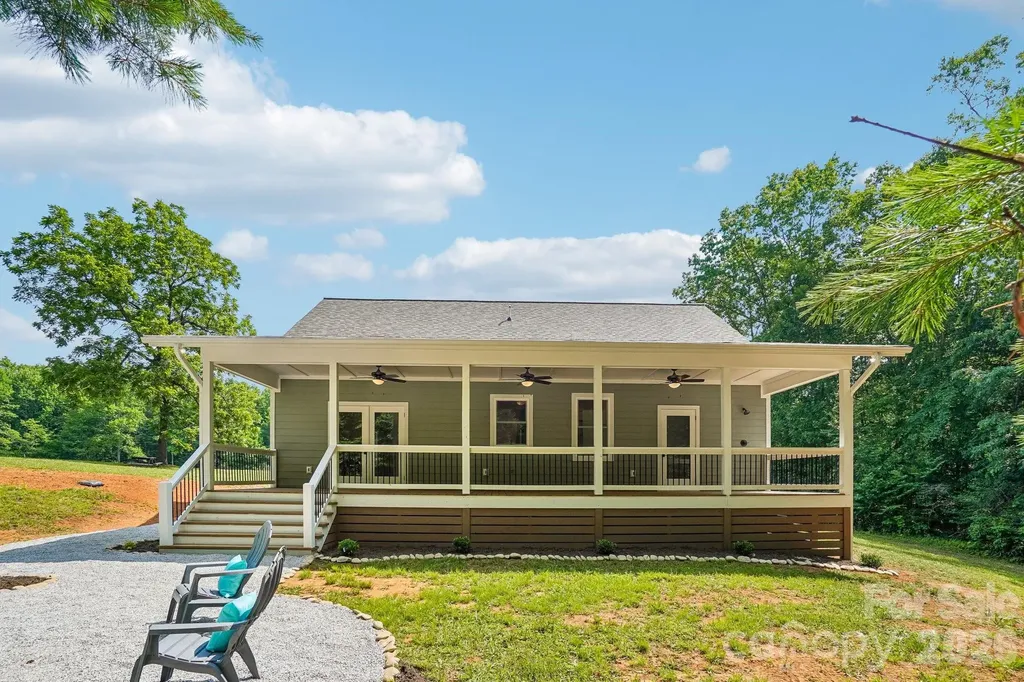 268 Appalachian Spruce Pine NC 28777