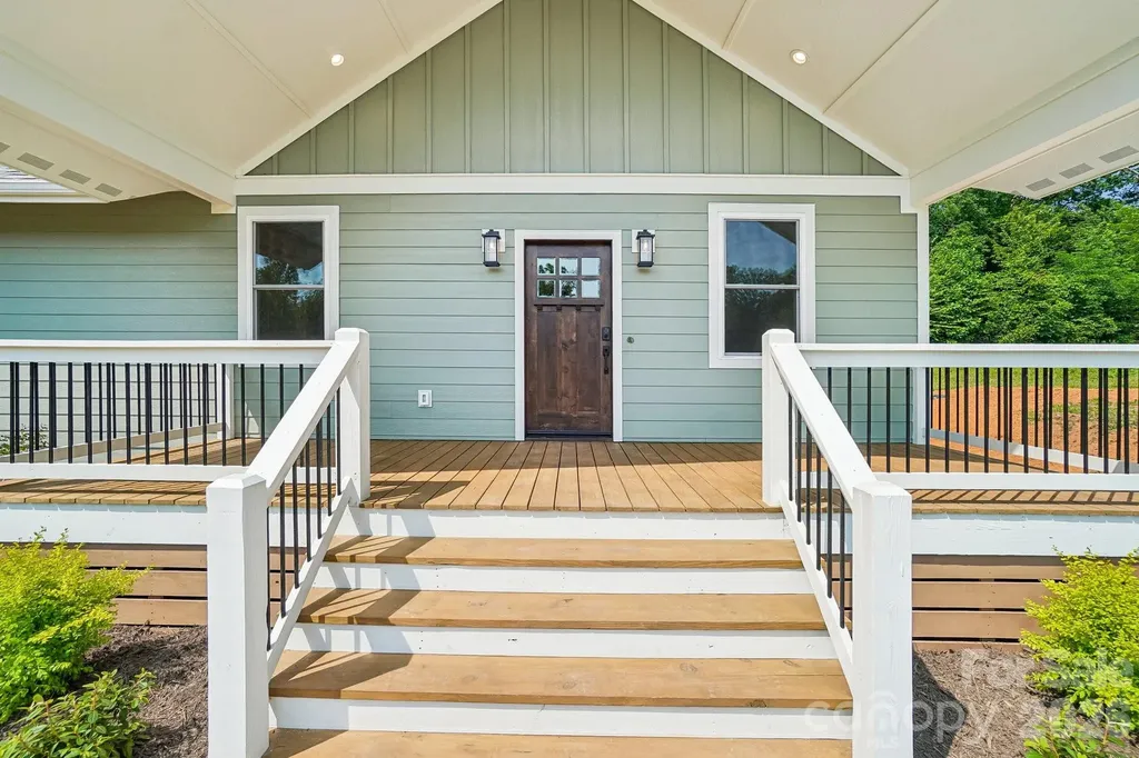 268 Appalachian Spruce Pine NC 28777