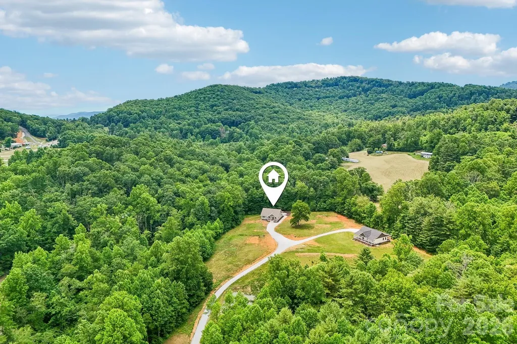 268 Appalachian Spruce Pine NC 28777