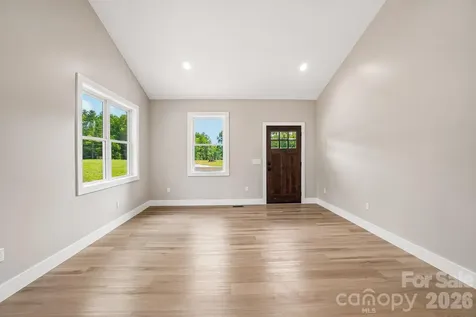 268 Appalachian Spruce Pine NC 28777