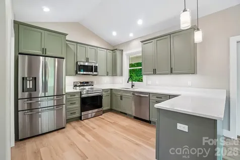 268 Appalachian Spruce Pine NC 28777
