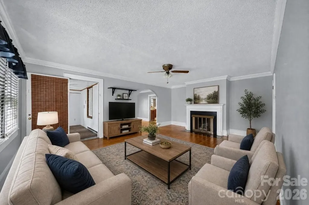 1822 W Sugar Creek Road Charlotte NC 28262