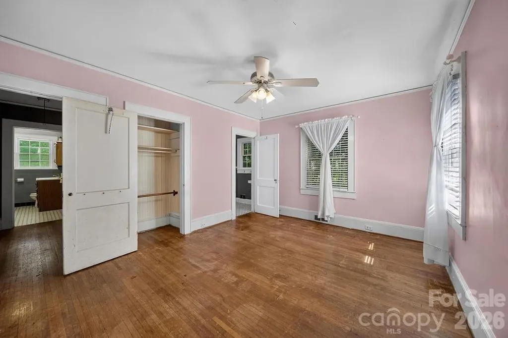 1822 W Sugar Creek Road Charlotte NC 28262
