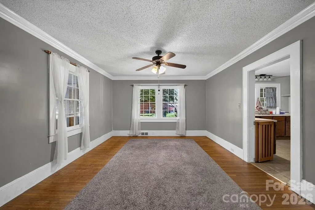1822 W Sugar Creek Road Charlotte NC 28262