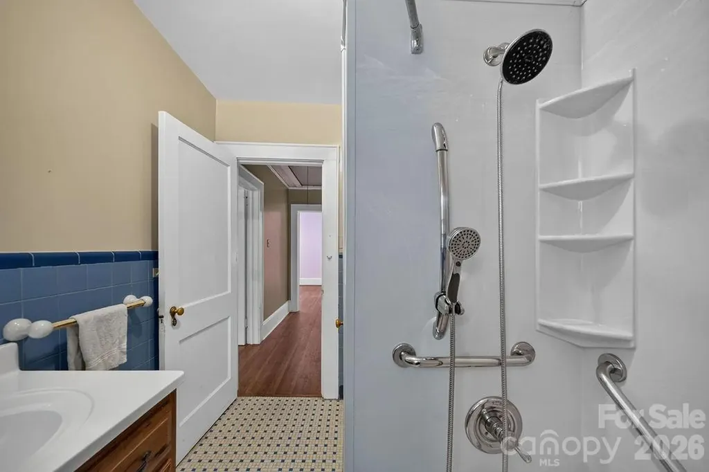1822 W Sugar Creek Road Charlotte NC 28262