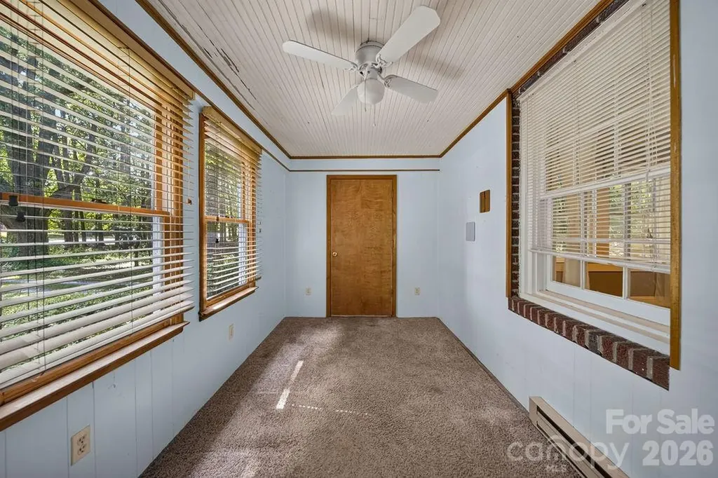 1822 W Sugar Creek Road Charlotte NC 28262