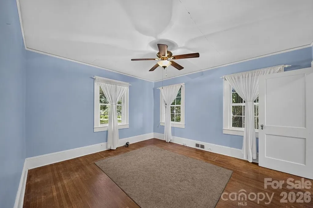 1822 W Sugar Creek Road Charlotte NC 28262