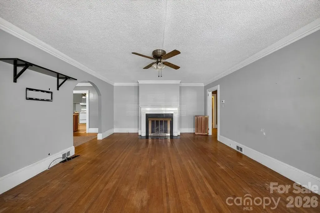 1822 W Sugar Creek Road Charlotte NC 28262
