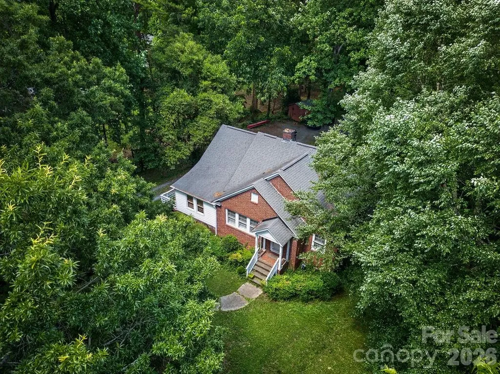 1822 W Sugar Creek Road Charlotte NC 28262