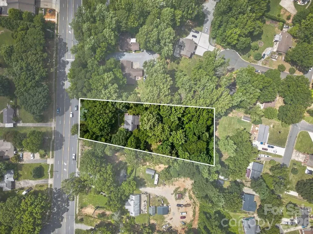 1822 W Sugar Creek Road Charlotte NC 28262