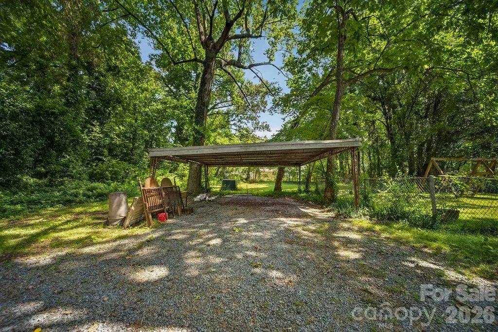 1822 W Sugar Creek Road Charlotte NC 28262