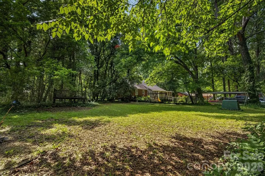 1822 W Sugar Creek Road Charlotte NC 28262