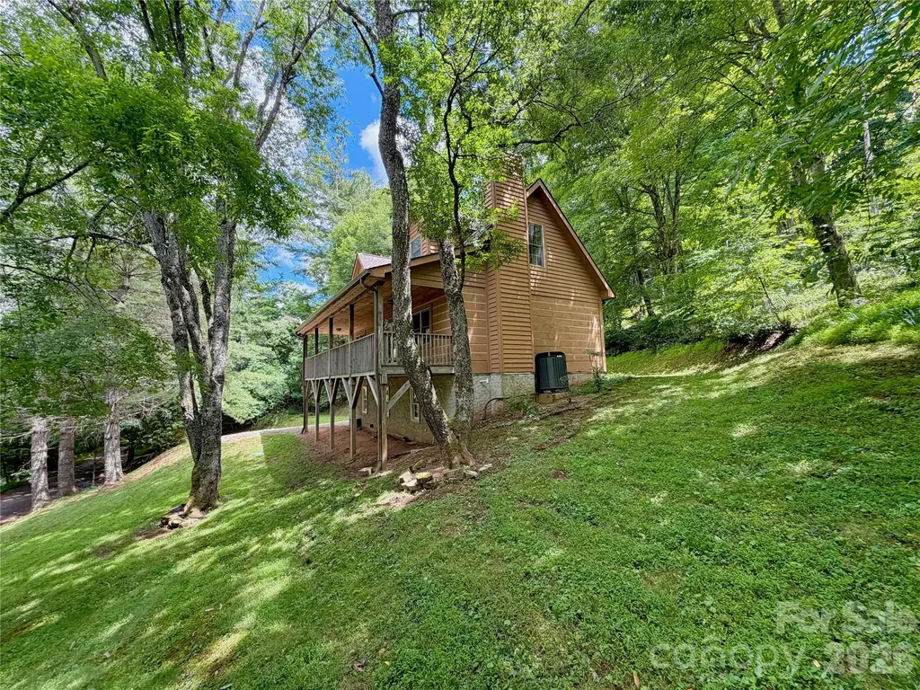 219 Red Maple Lane Boone NC 28607