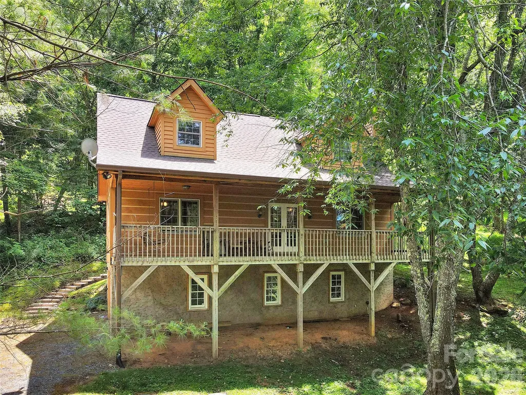 219 Red Maple Lane Boone NC 28607