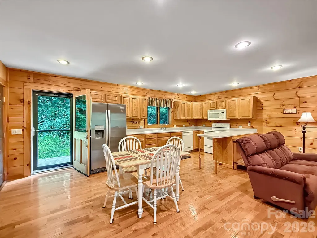 219 Red Maple Lane Boone NC 28607