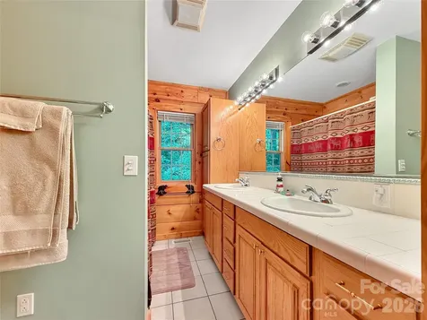 219 Red Maple Lane Boone NC 28607
