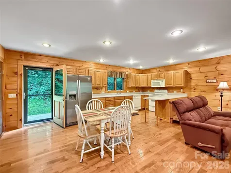 219 Red Maple Lane Boone NC 28607