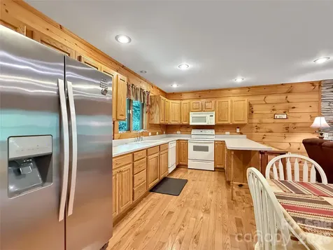 219 Red Maple Lane Boone NC 28607