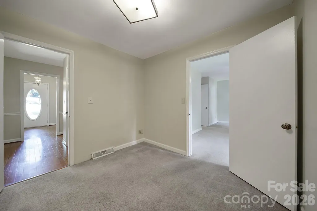 704 Isle Of Pines Road Mooresville NC 28117