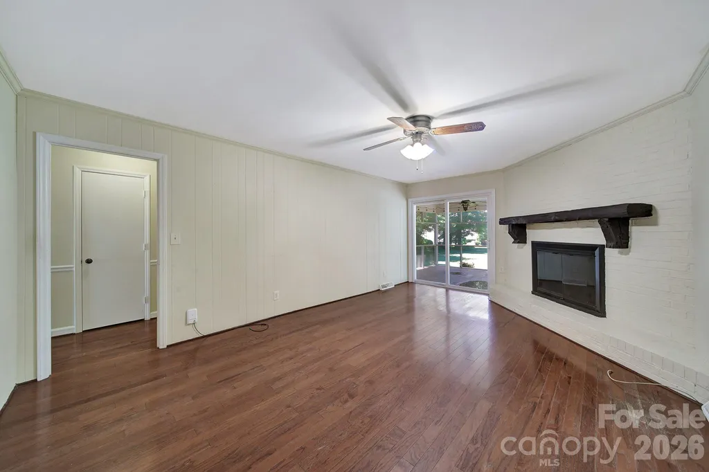 704 Isle Of Pines Road Mooresville NC 28117