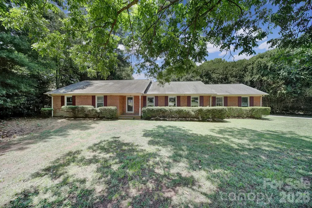 704 Isle Of Pines Road Mooresville NC 28117