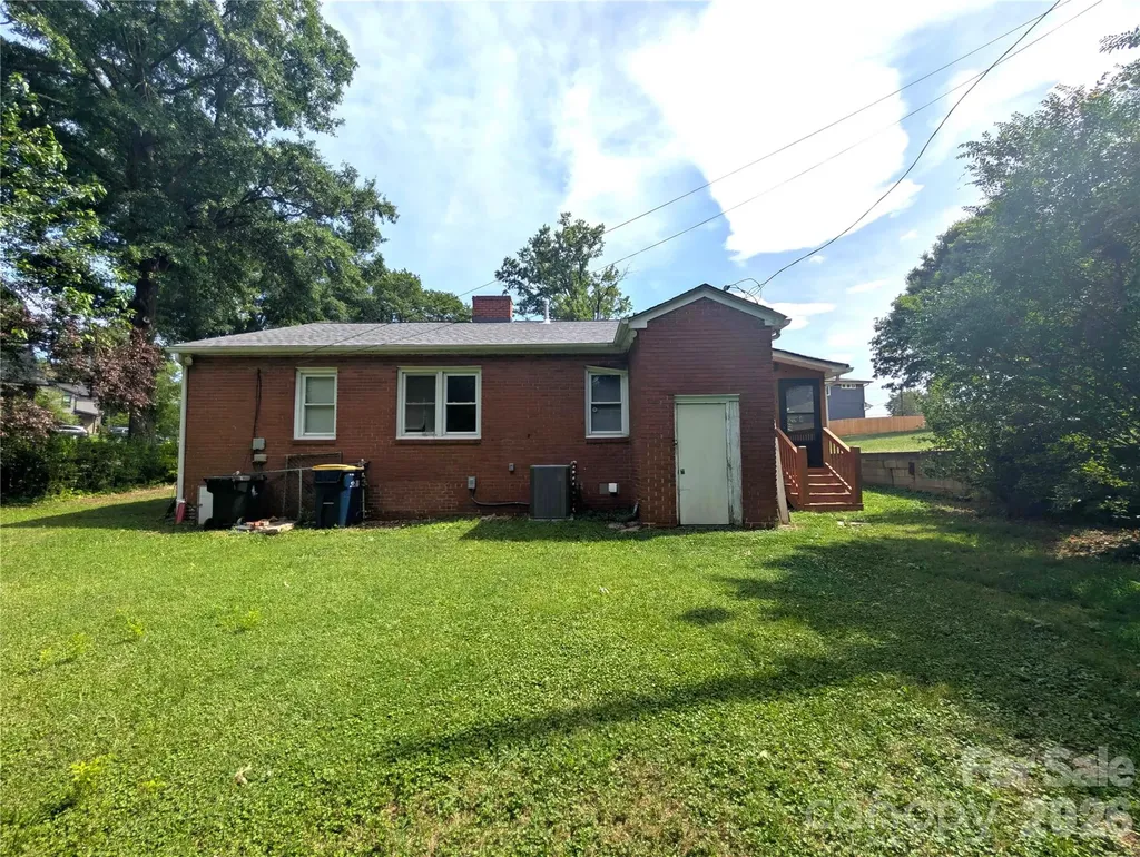 542 Stegall Street Charlotte NC 28217