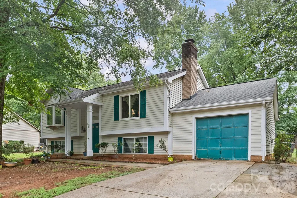 9108 Touchstone Lane Charlotte NC 28227
