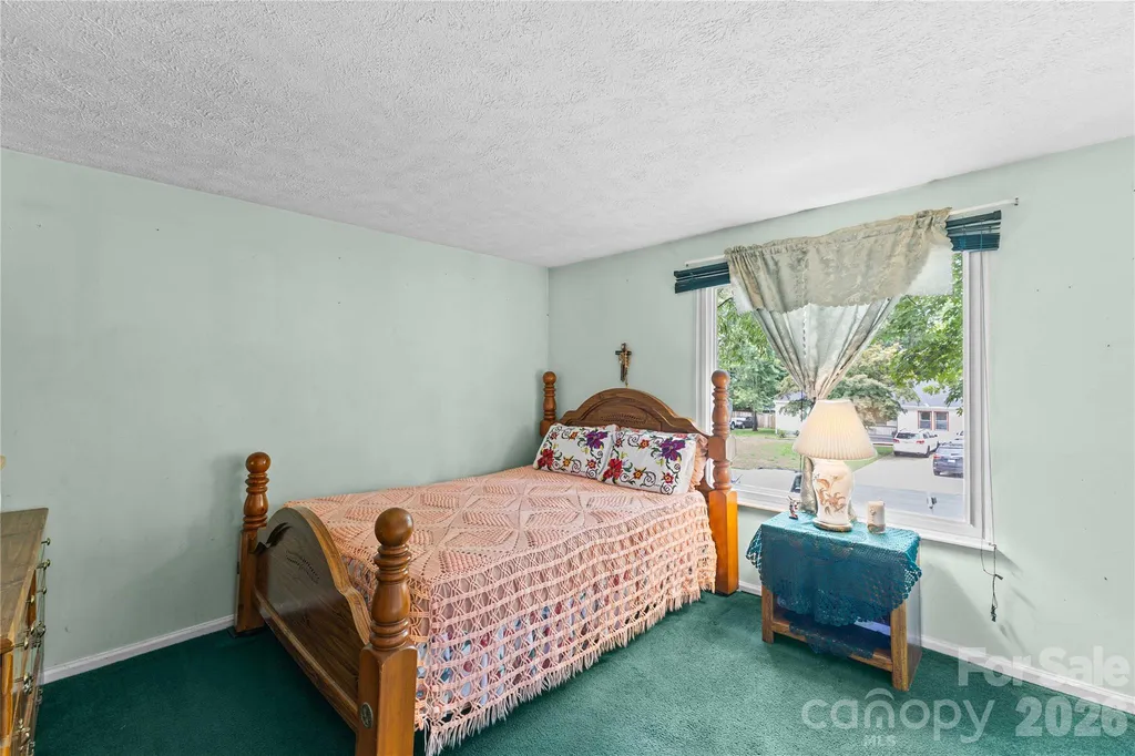 9108 Touchstone Lane Charlotte NC 28227