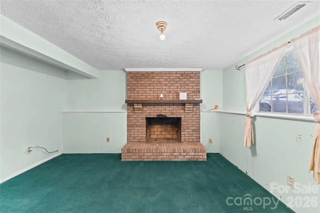 9108 Touchstone Lane Charlotte NC 28227