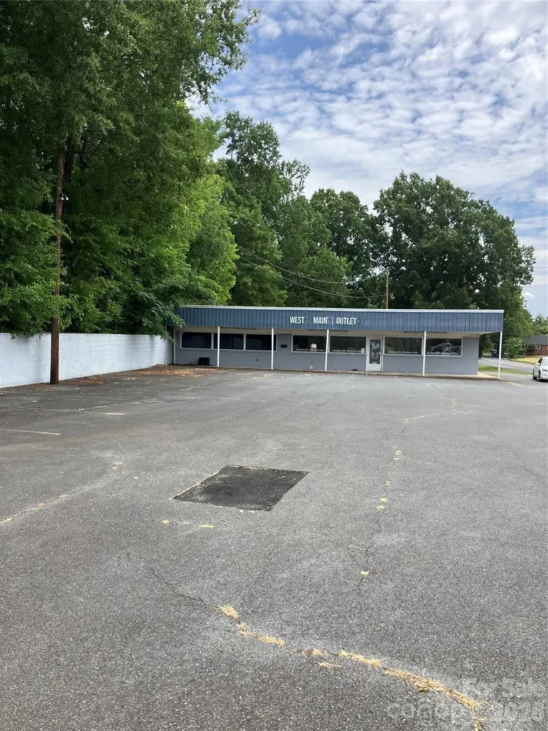 1007 W Main Street Albemarle NC 28001