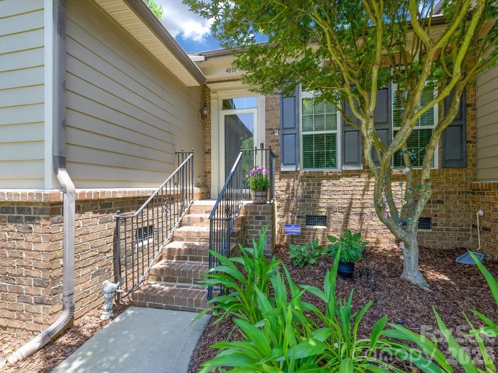 4018 Harmattan Drive Denver NC 28037