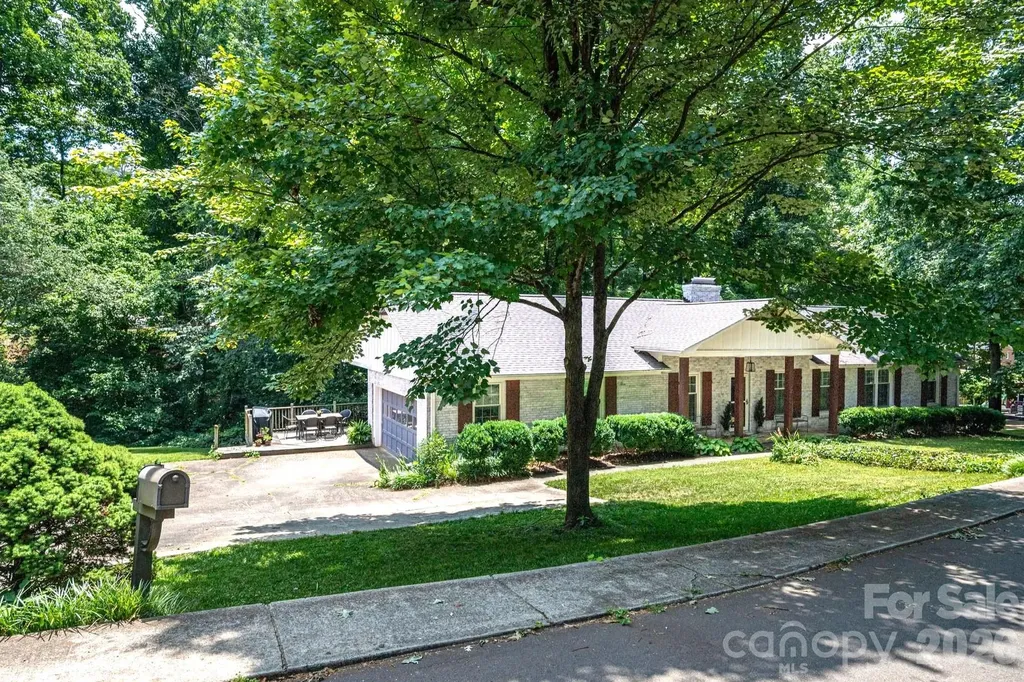 504 Dogwood Lane Belmont NC 28012