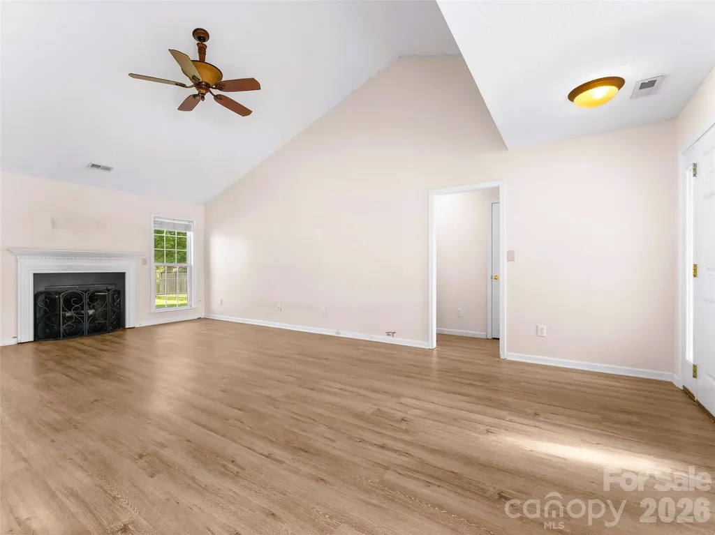 222 Misty Valley Way Fletcher NC 28732