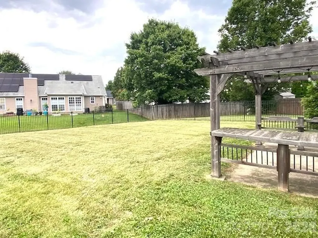 222 Misty Valley Road Fletcher NC 28732