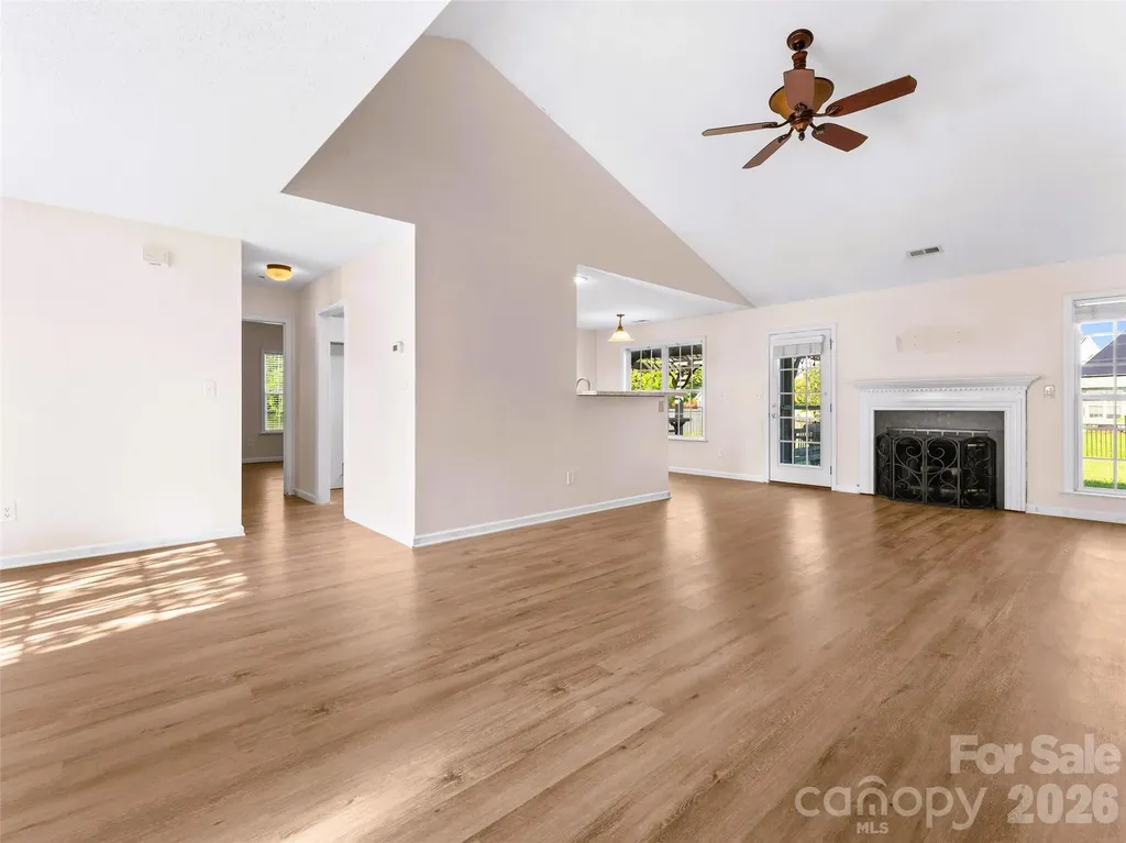 222 Misty Valley Way Fletcher NC 28732