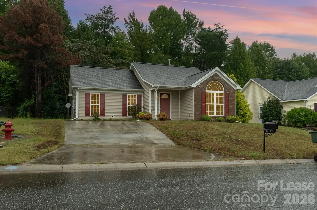 2716 Rabbit Ridge Drive Bessemer City NC 28016