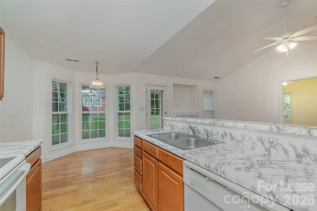 2716 Rabbit Ridge Drive Bessemer City NC 28016