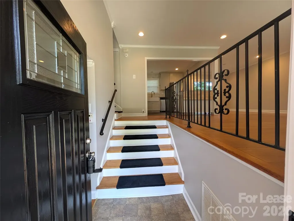 6724 Sunview Drive Charlotte NC 28210
