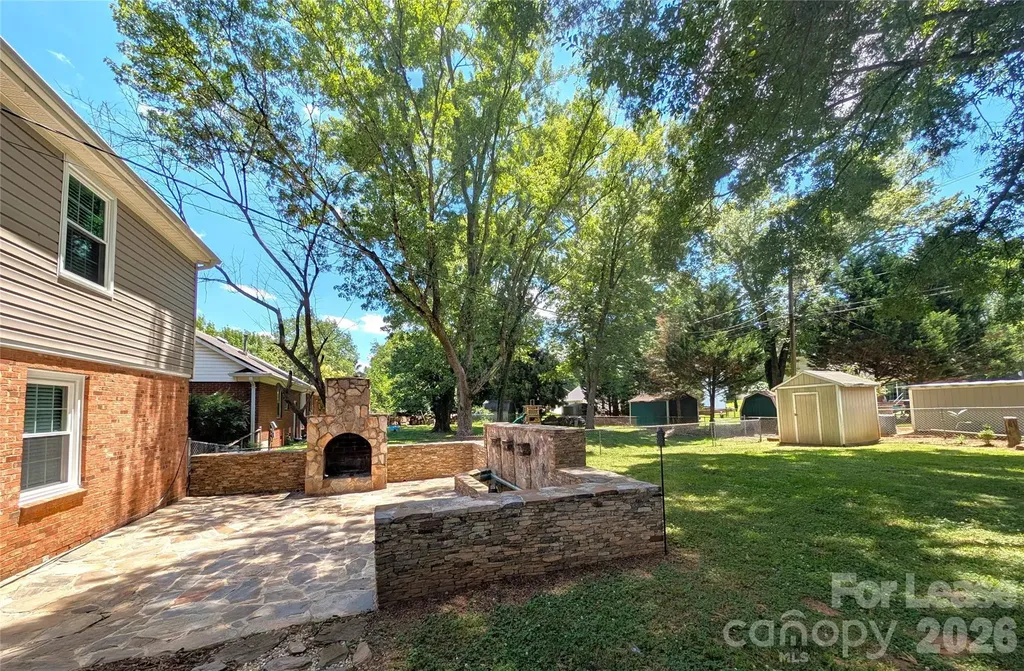 6724 Sunview Drive Charlotte NC 28210