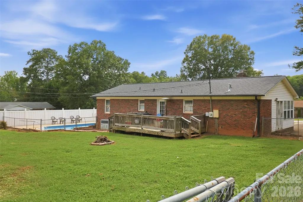 115 Arc Street Bessemer City NC 28016