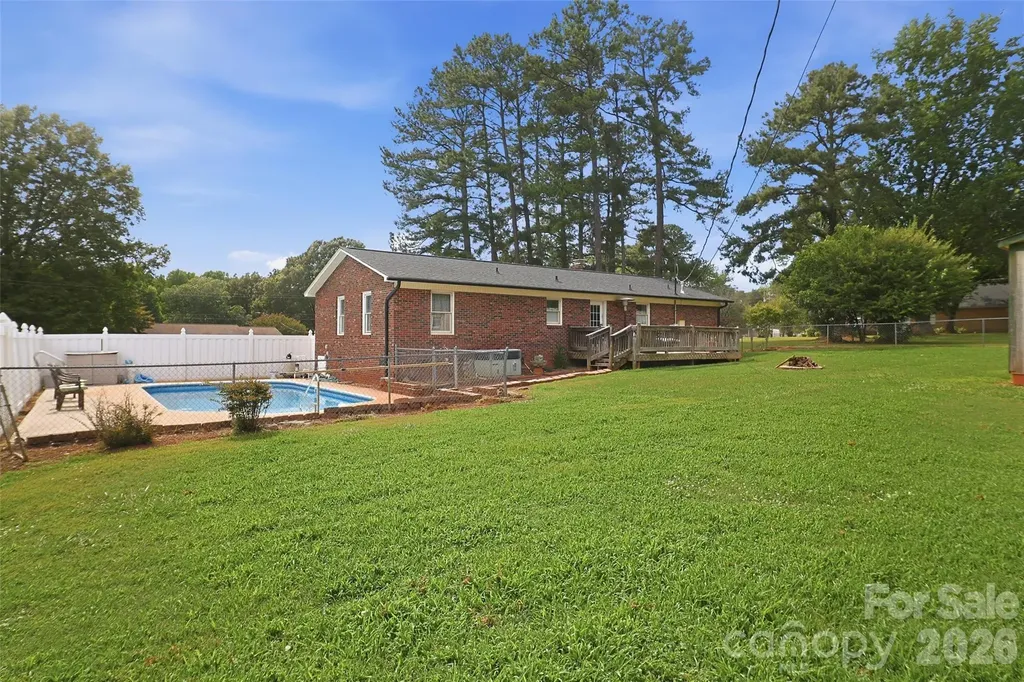 115 Arc Street Bessemer City NC 28016