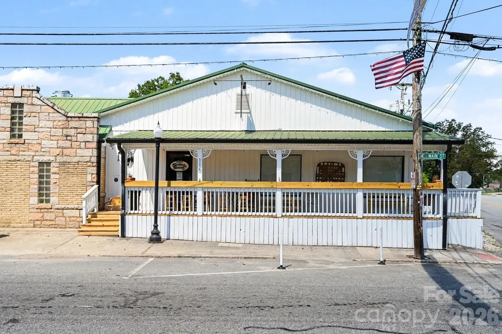 117 & 115 Main Street N Faith NC 20841