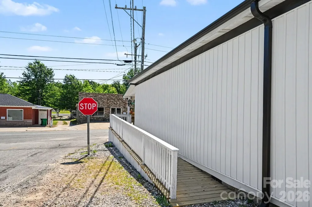 117 & 115 Main Street N Faith NC 20841