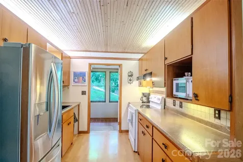 49 Jake Drive Canton NC 28716