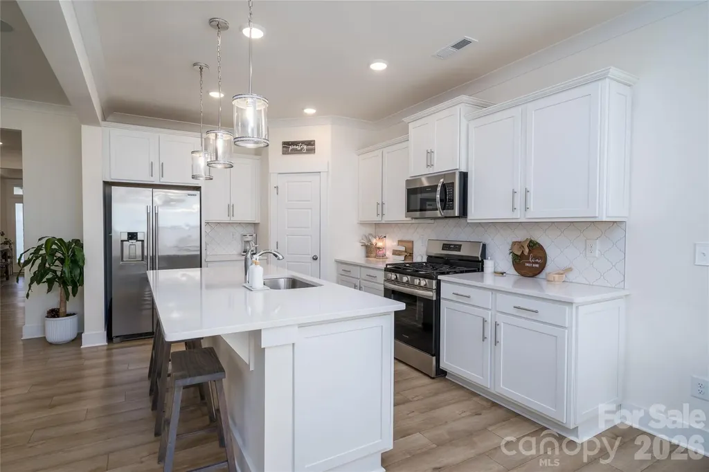 1452 Ardmore Drive Sherrills Ford NC 28673