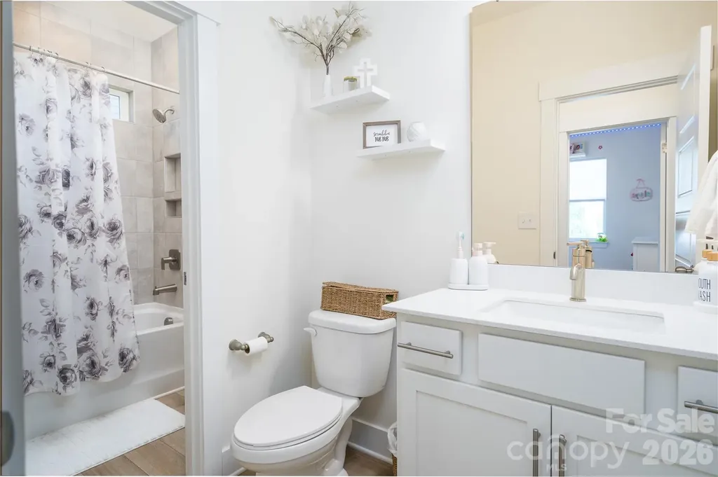 1452 Ardmore Drive Sherrills Ford NC 28673