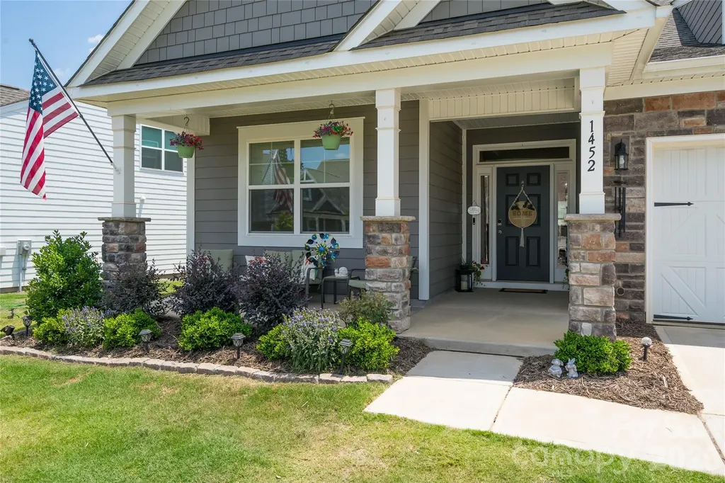 1452 Ardmore Drive Sherrills Ford NC 28673